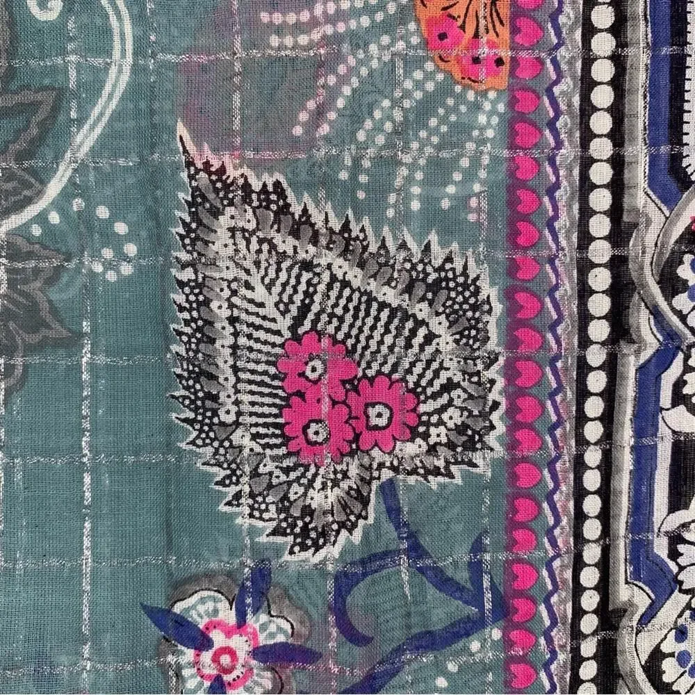 Chaudry KS NWT Scarf Central Floral Motif Shimmering Border Geometric Pattern